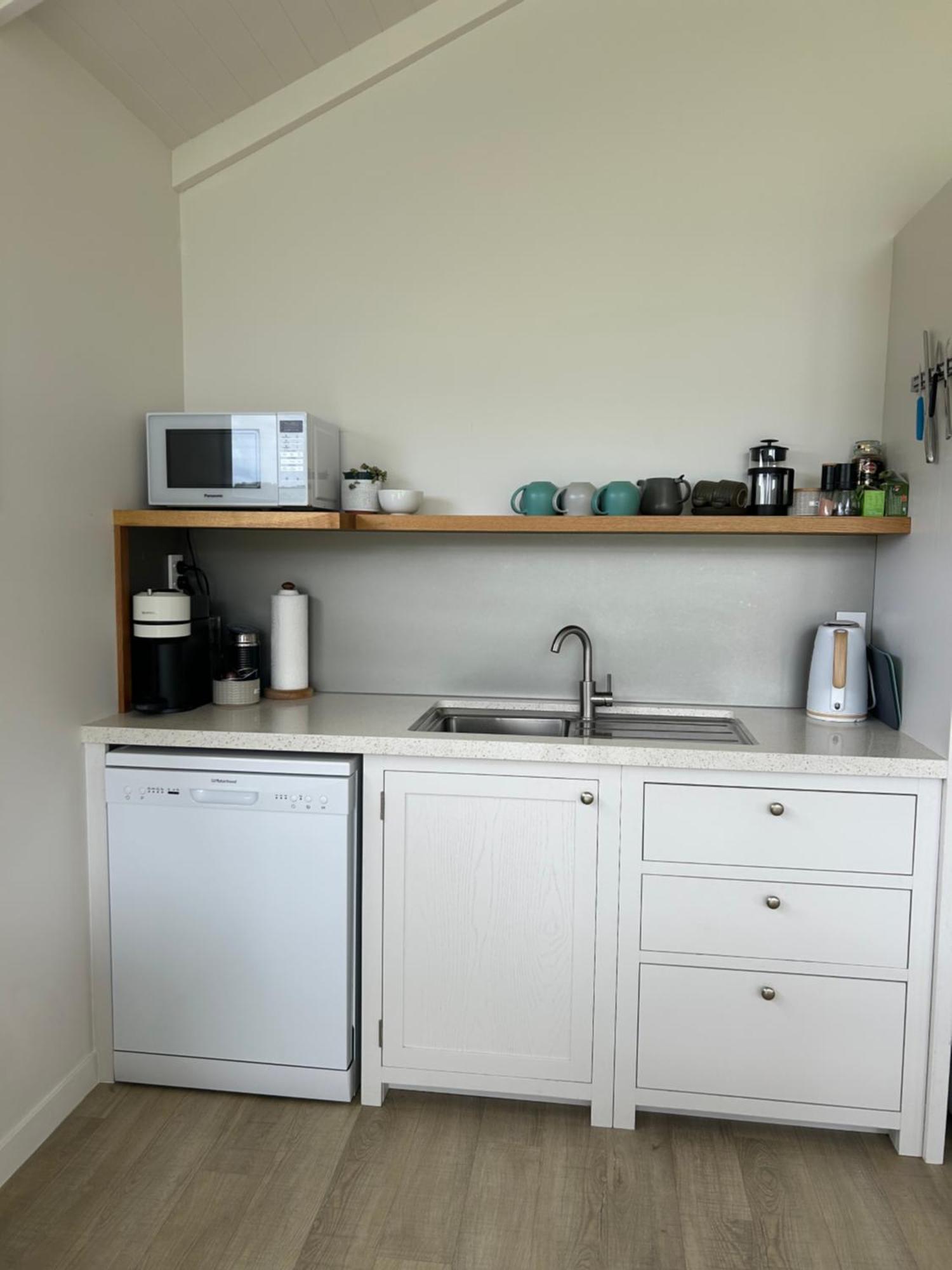 Purangi Waterfront Retreat Leilighet Cooks Beach Eksteriør bilde
